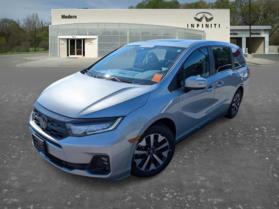 2025 Honda Odyssey EX-L's photo