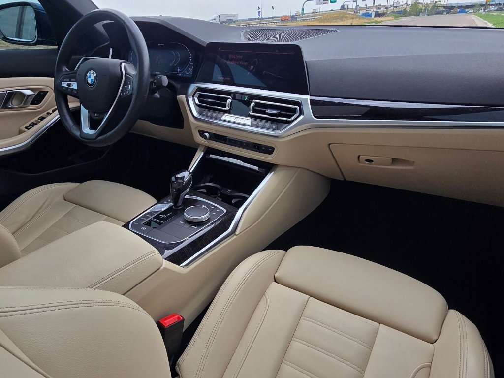 Used 2021 Phytonic Blue Metallic BMW 330e xDrive image 27
