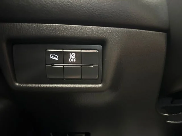 Used 2025 White Mazda 2.5 S Select Package image 19