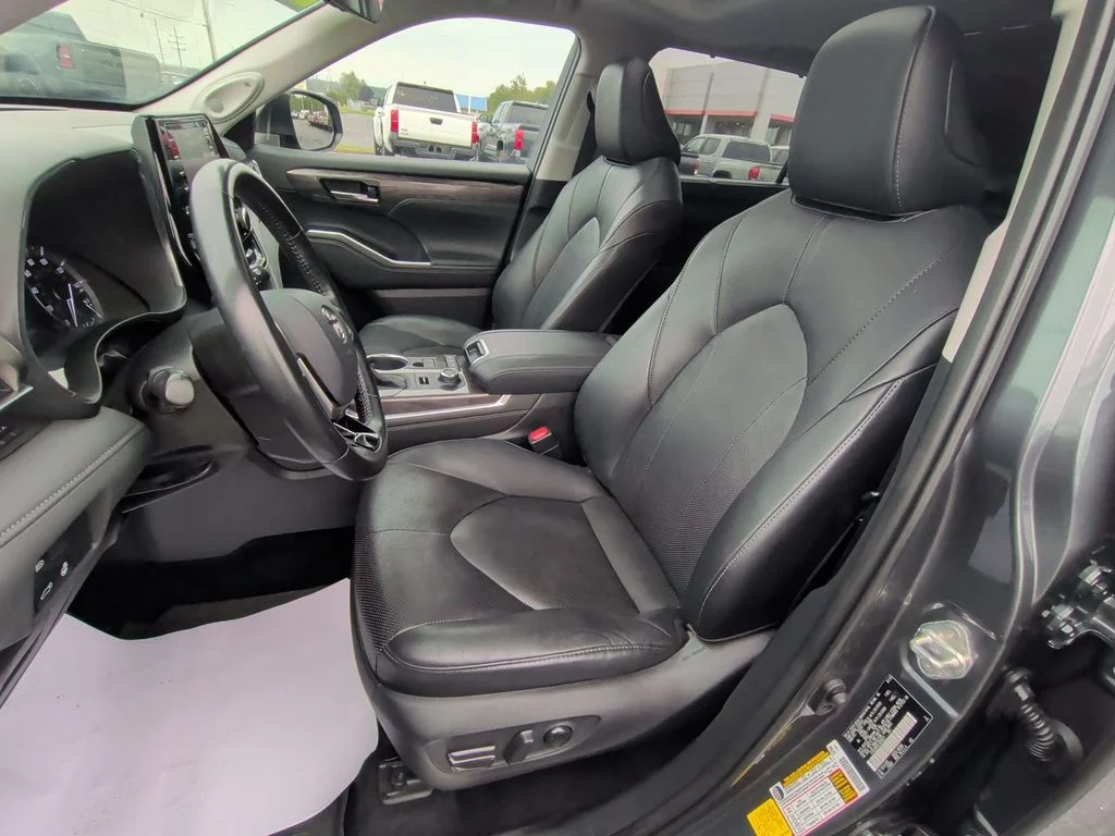 Used 2020 Gray Toyota Limited image 11