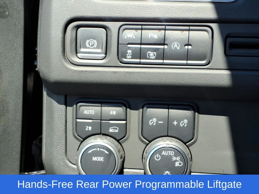 Used 2023 Black Chevrolet LT image 20