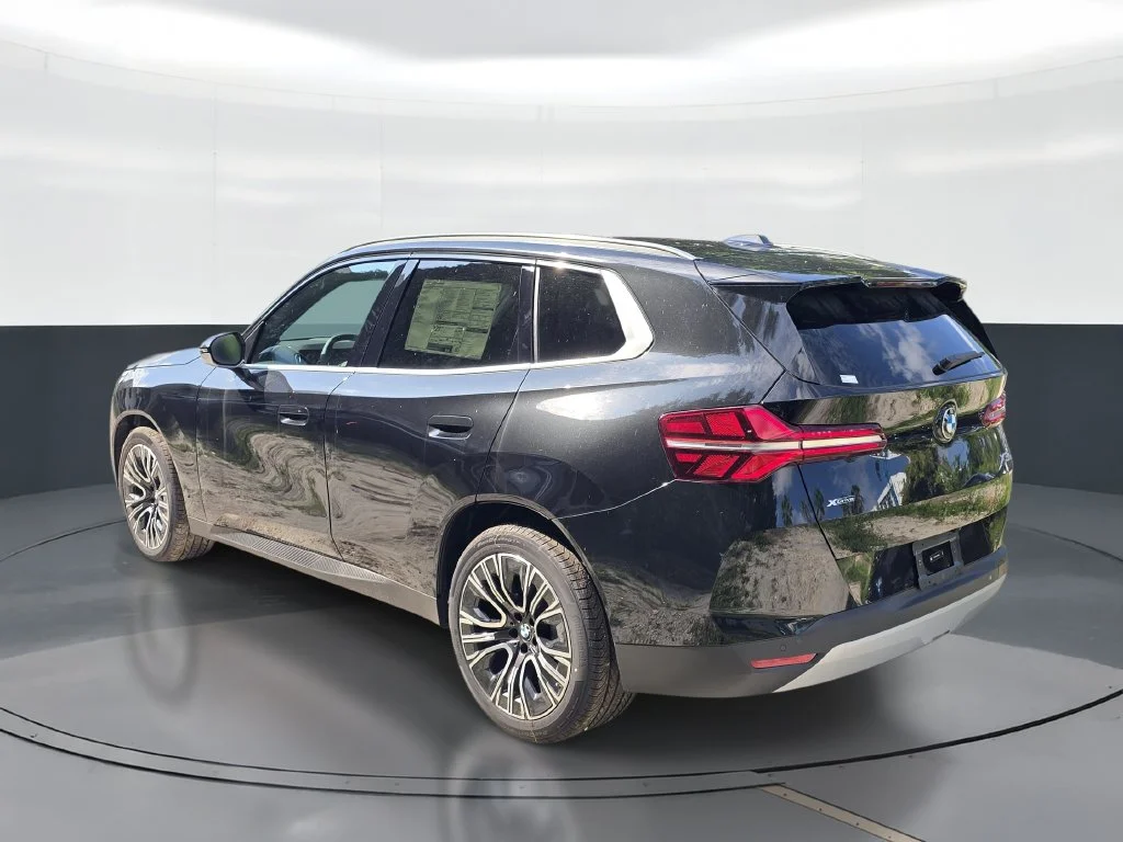 New 2026 Black Sapphire Metallic BMW 30 xDrive image 4