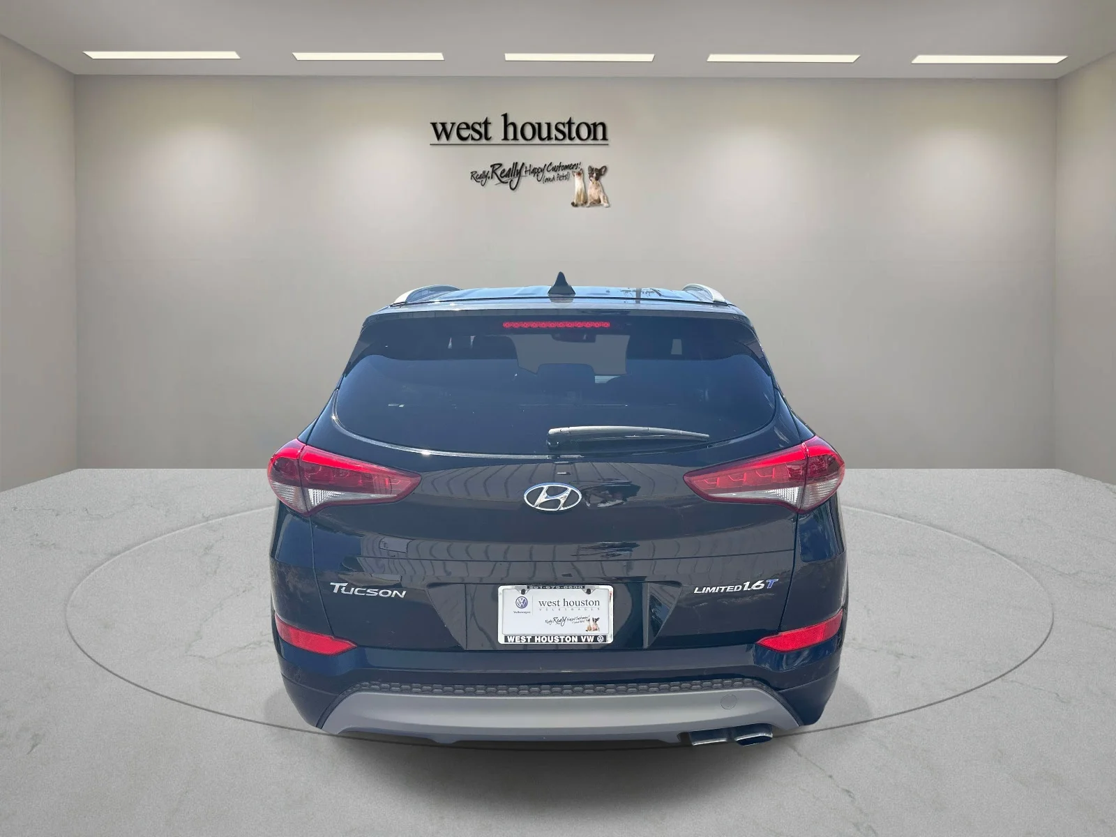 Used 2018 Black Noir Pearl Hyundai Limited image 7