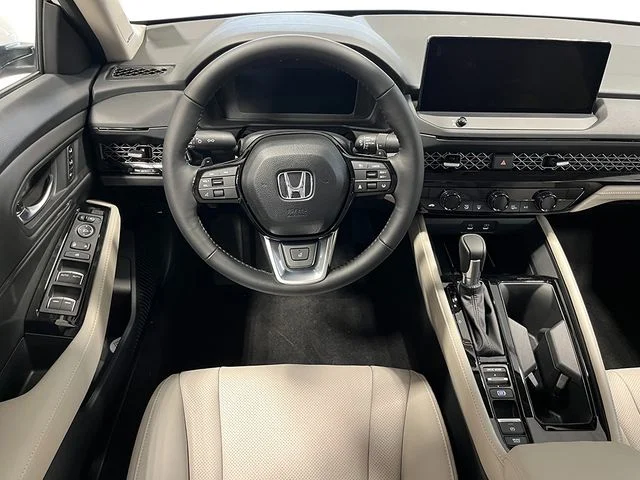 New 2026 Platinum White Pearl Honda Touring image 18