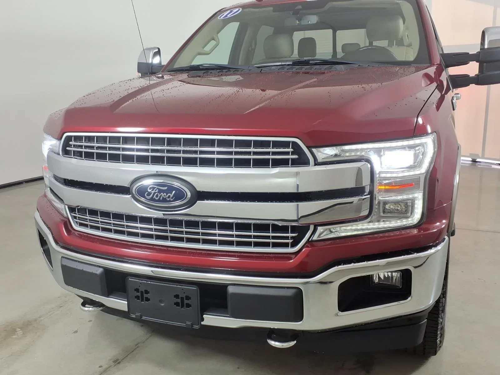 Used 2018 Ruby Red Metallic Tinted Clearcoat/Stone Gray Ford LARIAT image 18