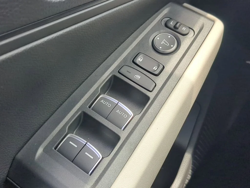 New 2026 Platinum White Pearl Honda LX image 24