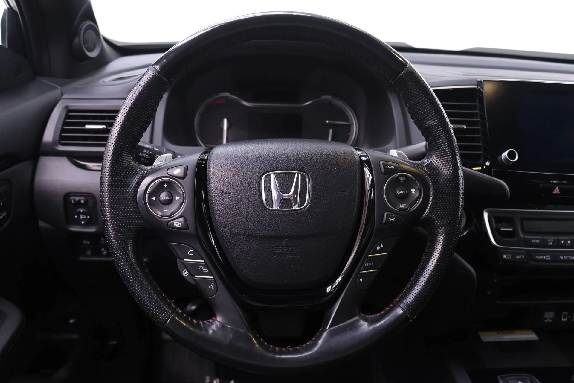 Certified Used 2023 Platinum White Pearl Honda Black Edition image 13