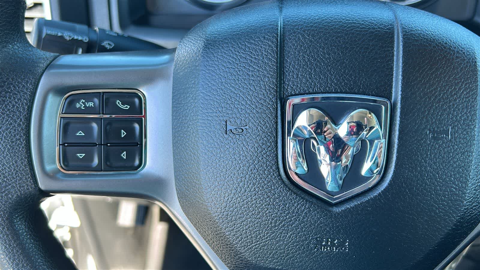 2022 RAM Ram 1500 Classic SLT - Photo 19