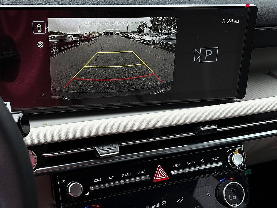 Used 2026 Phantom Black Hyundai SEL image 10