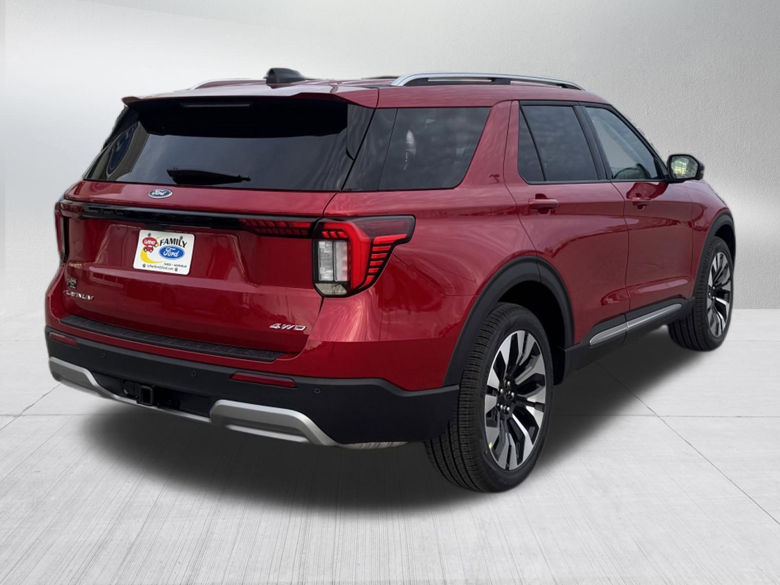 New 2026 Rapid Red Metallic Tinted Clearcoat Ford Platinum image 4