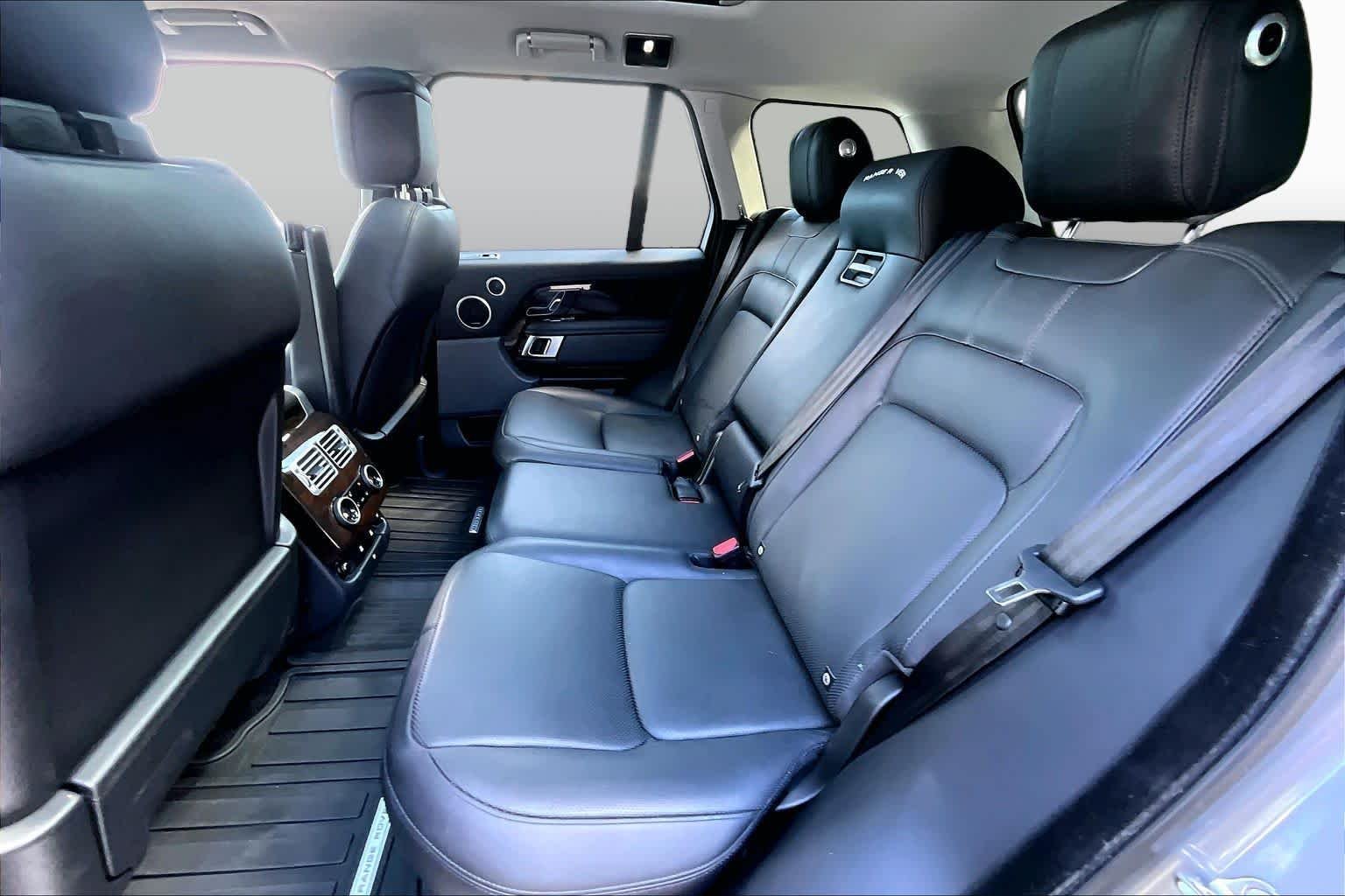 Used 2020 Eiger Grey Metallic Land Rover HSE image 20