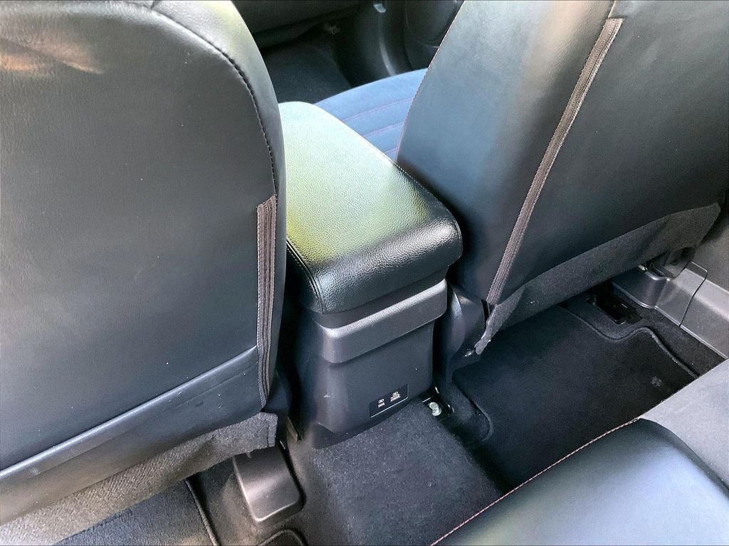 Used 2025 Gray Mitsubishi SE image 27
