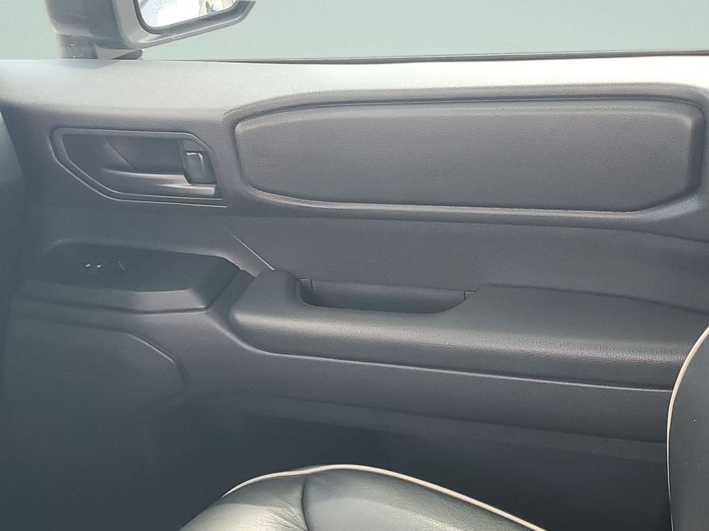 Certified Used 2025  Toyota 1958 image 13
