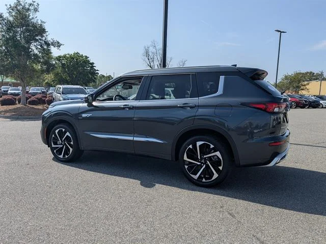 2025 Mitsubishi Outlander Plug-in Hybrid SEL - Photo 6