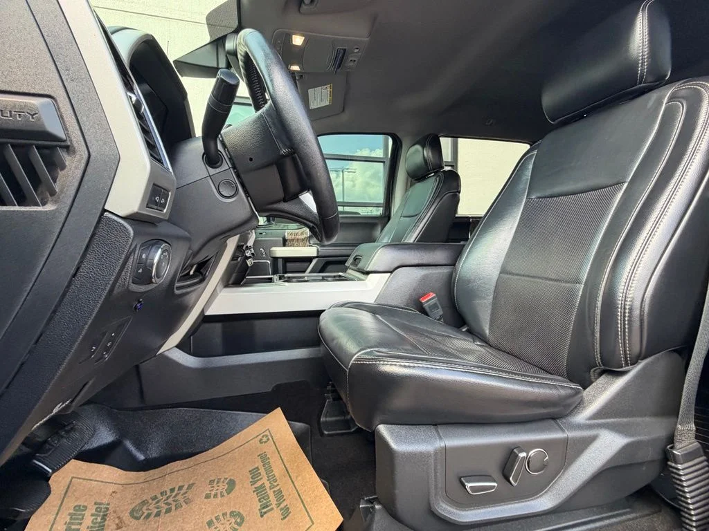 Used 2019 Black Ford Lariat image 10