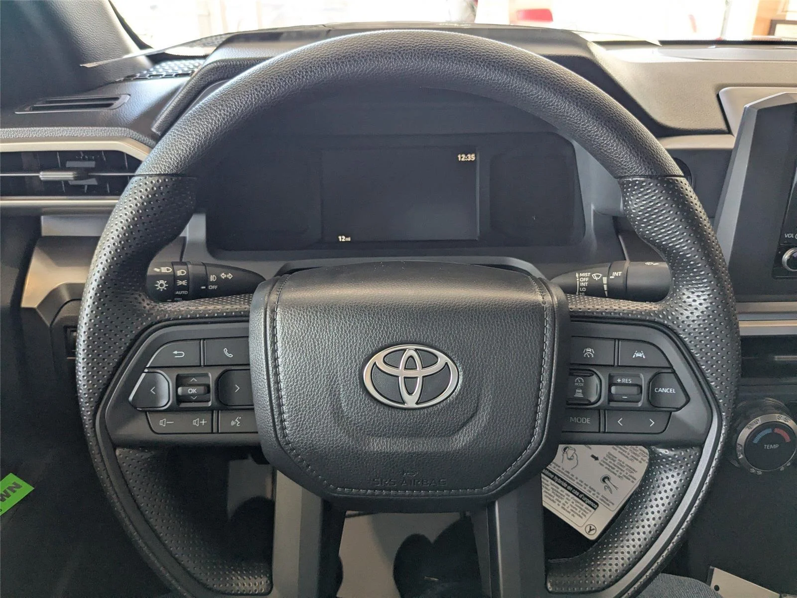 2025 Toyota Tacoma SR5 - Photo 12