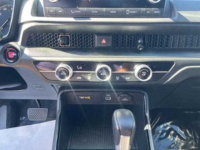 Used 2025  Honda LX image 18