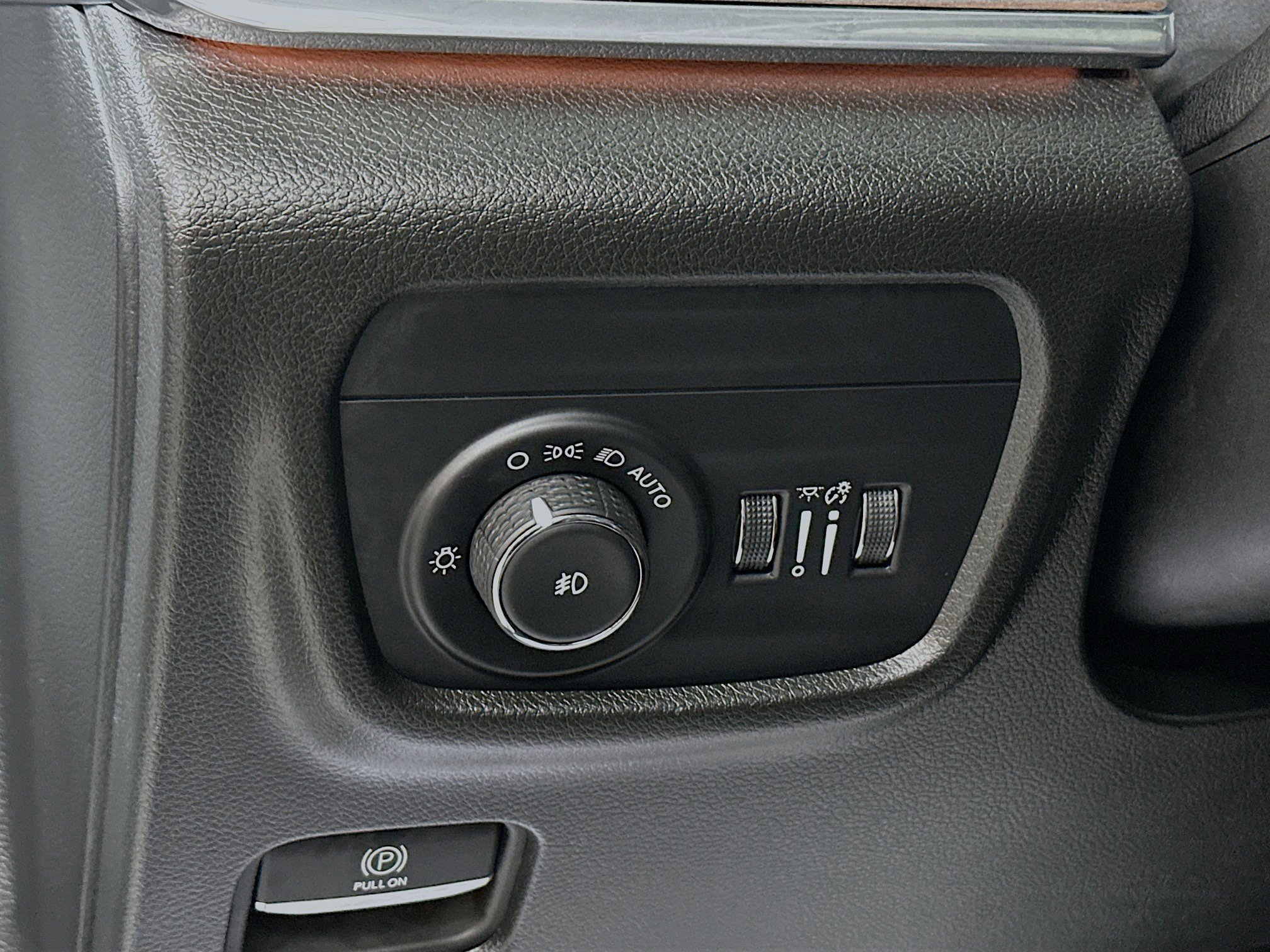 Used 2024 Bright White Clearcoat Jeep Summit image 10