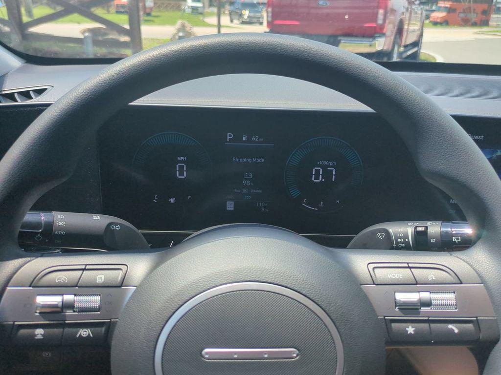 New 2027 Gray Hyundai SE FWD image 32