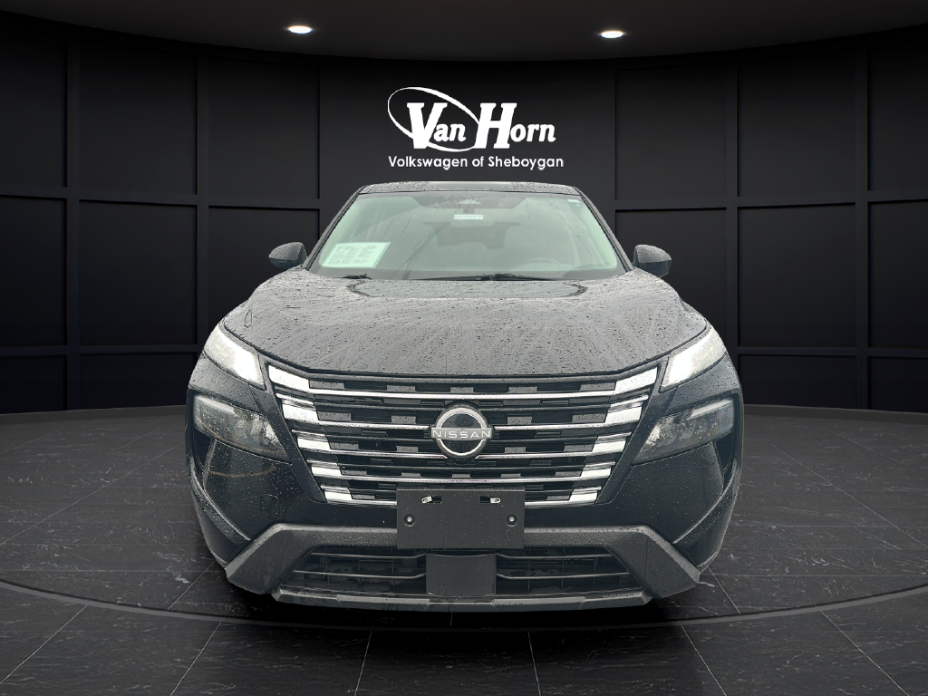 Used 2025 Super Black Nissan SV image 2