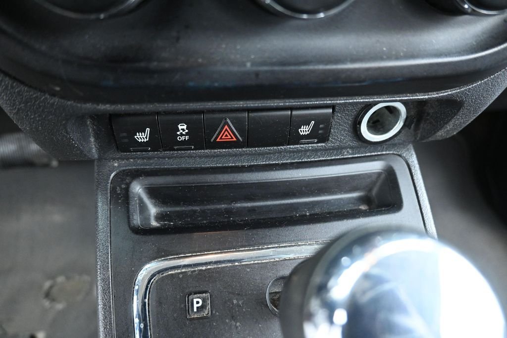 Used 2014 Deep Cherry Red Crystal Pearlcoat Jeep Latitude image 15