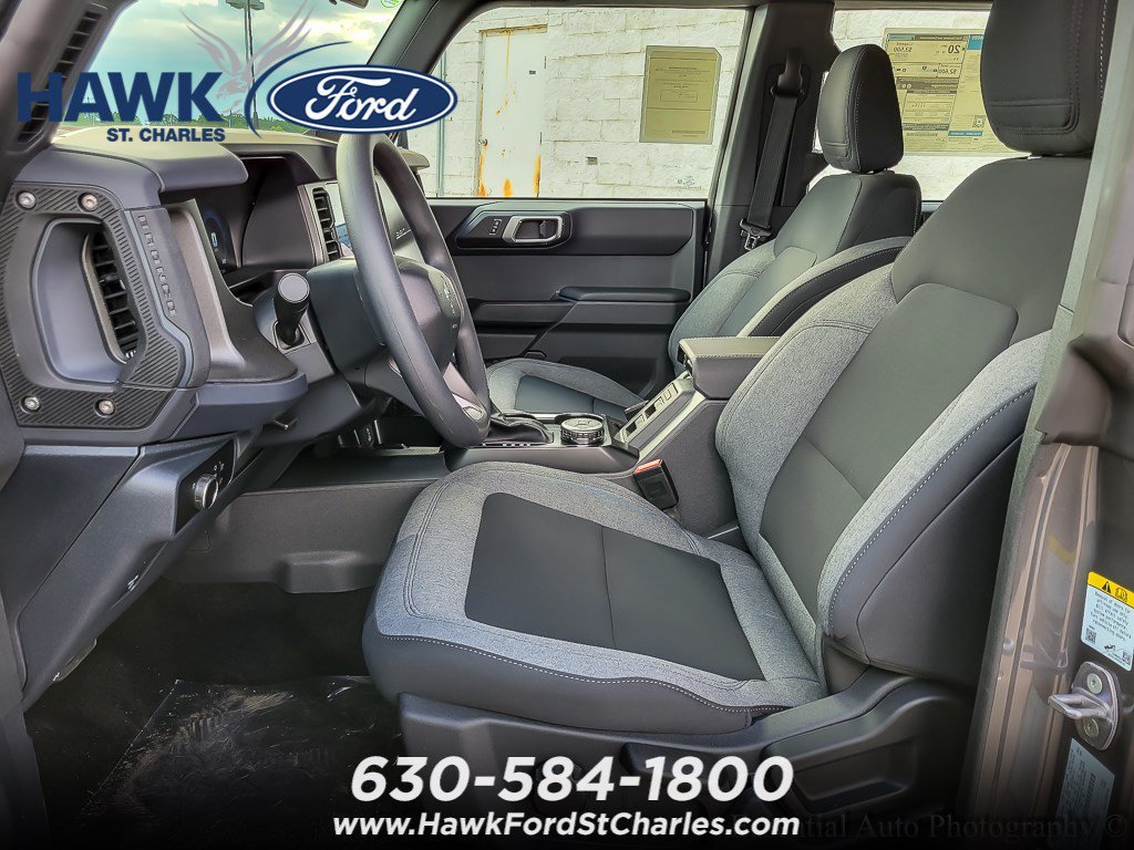 2025 Ford Bronco 4-Door Base - Photo 8