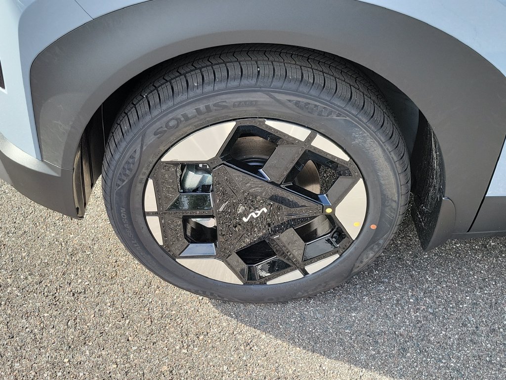 New 2027 Pale Gray Kia EX image 37