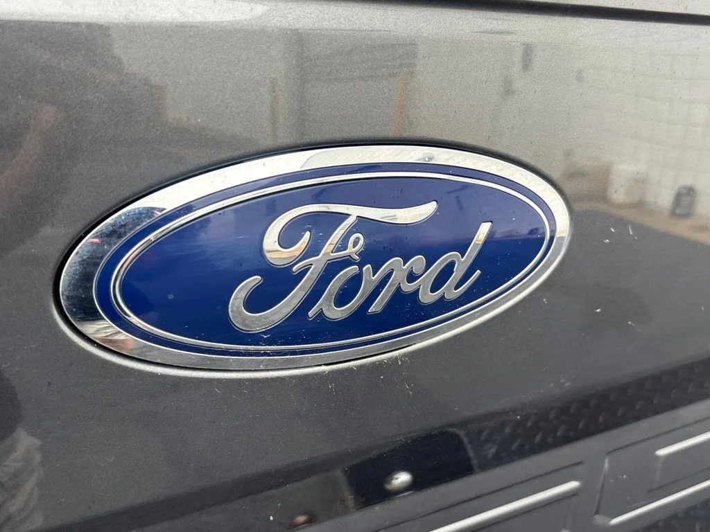 Used 2018 Gray Ford XLT image 32