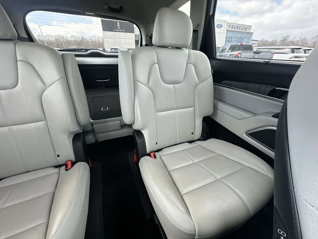 Used 2024 White Kia EX image 14