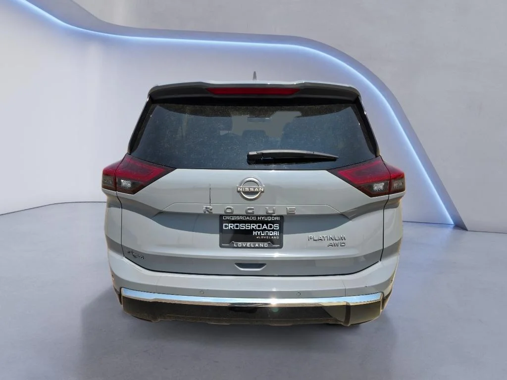 Used 2024 Boulder Gray Pearl Nissan Platinum image 4