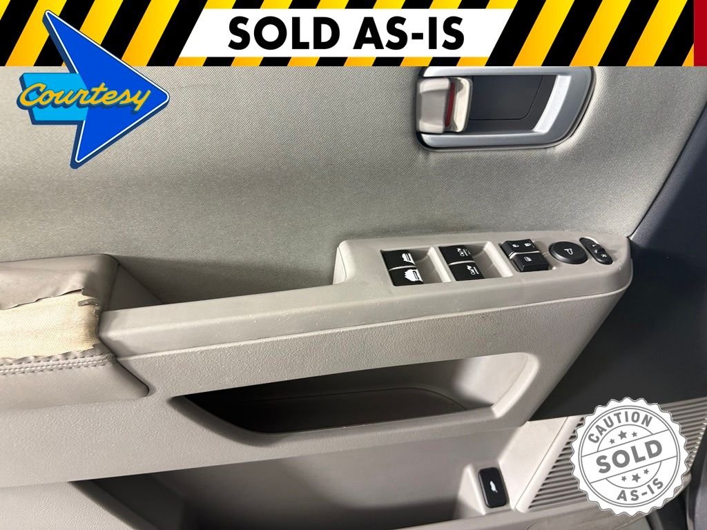 Used 2014 Silver Honda LX image 19