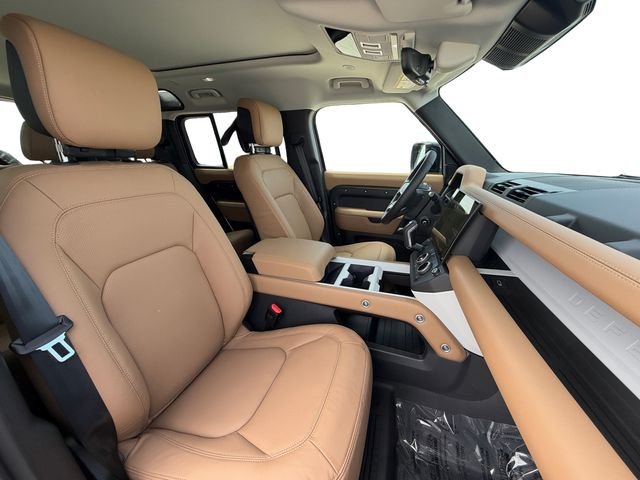New 2026 Woolstone Green Land Rover S image 16