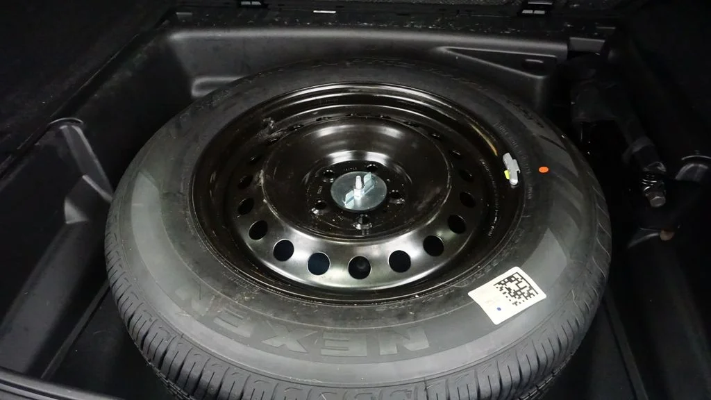 Used 2022 Silver Jeep Summit image 15