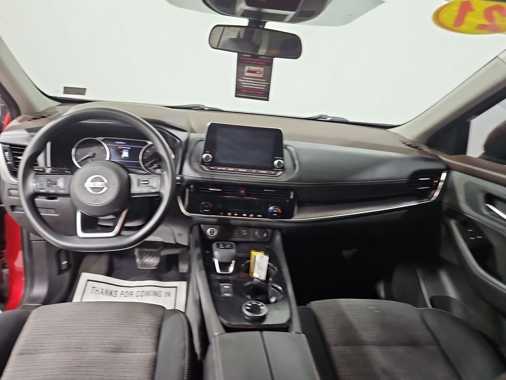 Used 2021 Scarlet Nissan SV image 13