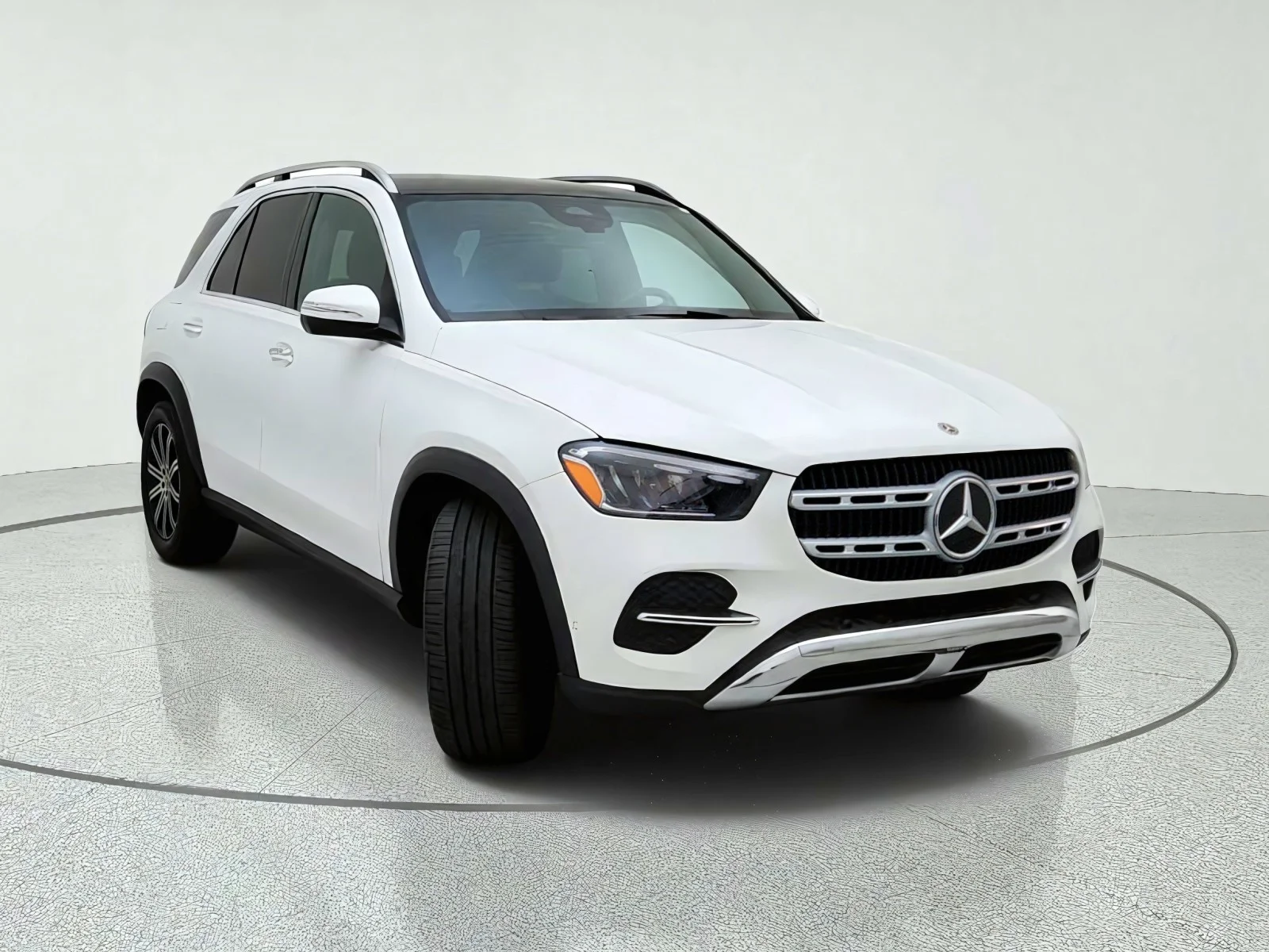 Certified Used 2024 Polar White Mercedes-Benz GLE 350 image 4