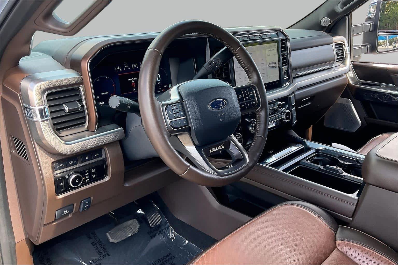 Used 2024 Glacier Gray Metallic Tri-Coat Ford King Ranch image 18