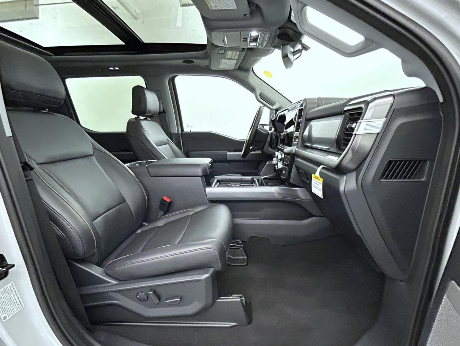 New 2026 Avalanche Ford Lariat image 15