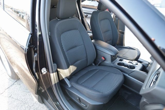 New 2026 Agate Black Metallic Ford Active® image 18