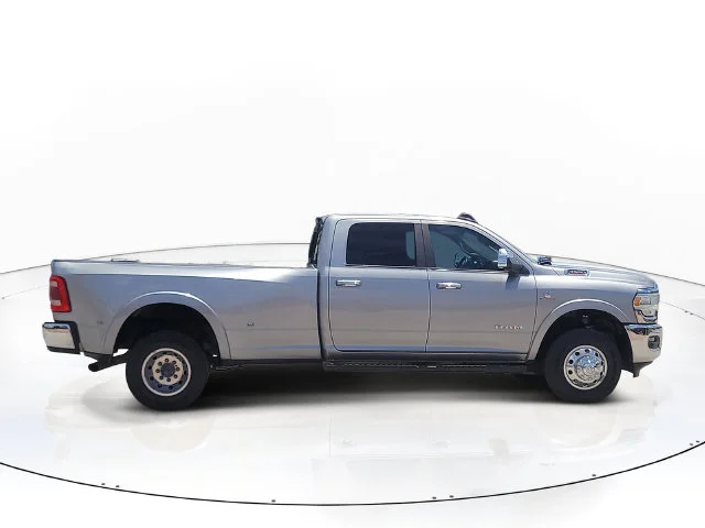 Used 2019 Silver Ram Laramie image 4