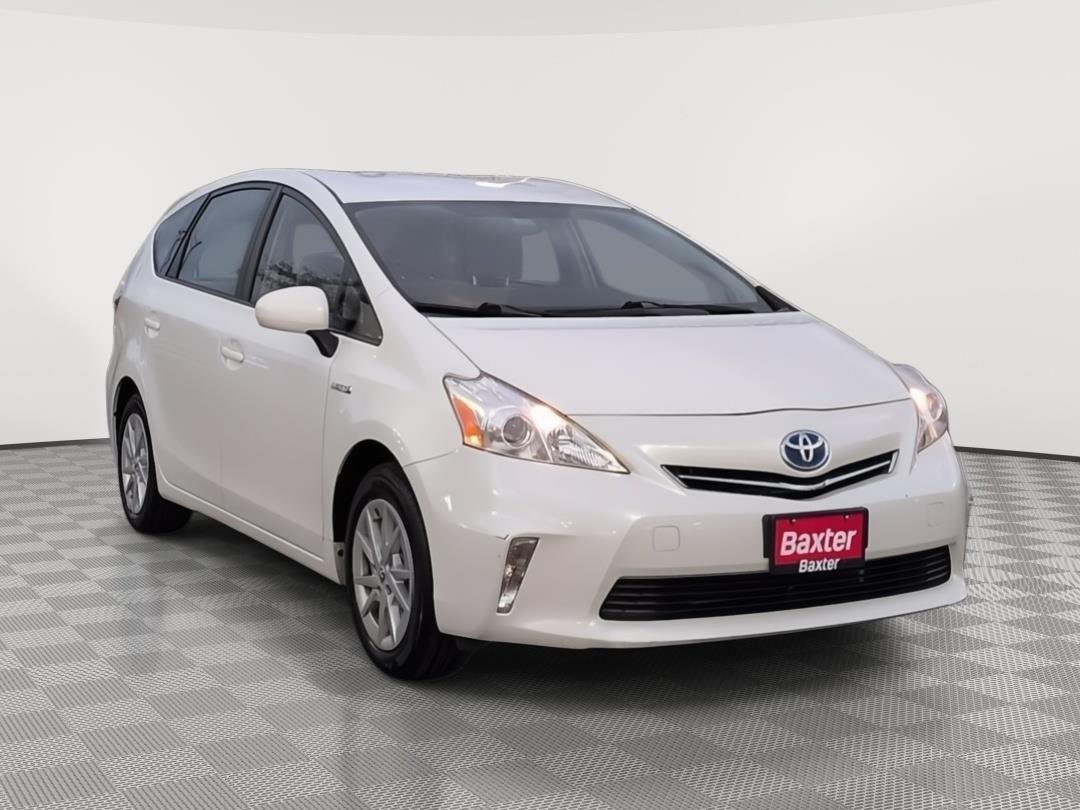 2013 Toyota Prius v Five