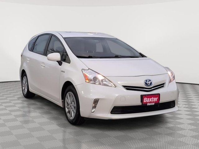 2013 Toyota Prius v Two
