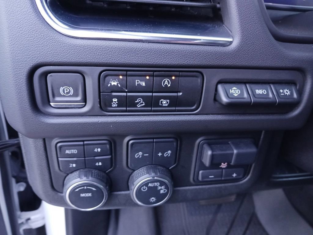 Used 2023 Iridescent Pearl Tricoat Chevrolet High Country image 38