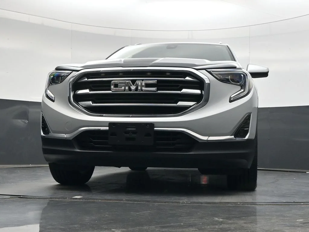 Used 2021 Silver GMC SLT image 48