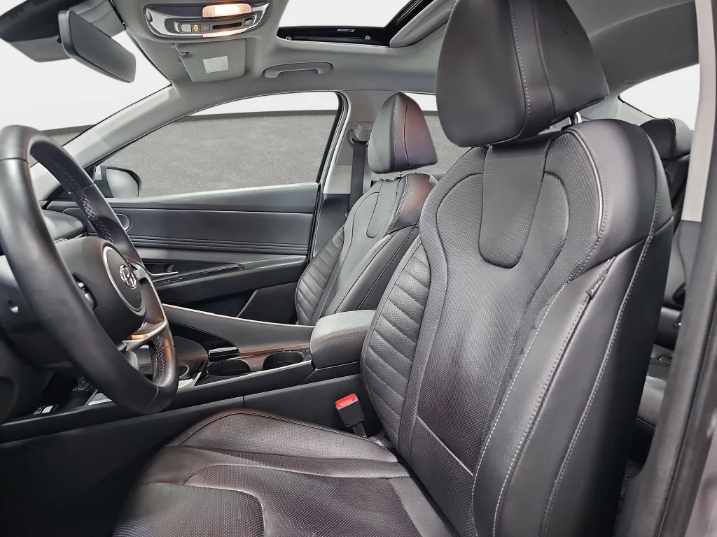 Used 2023 Silver Hyundai Limited image 17