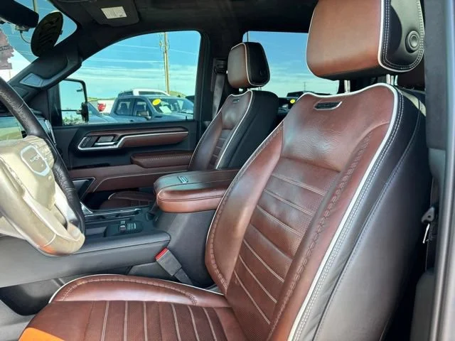 Certified Used 2025 Onyx Black GMC Denali Ultimate image 13