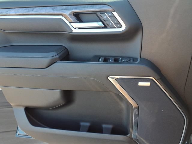 Used 2025 Cypress Gray Chevrolet LTZ image 18