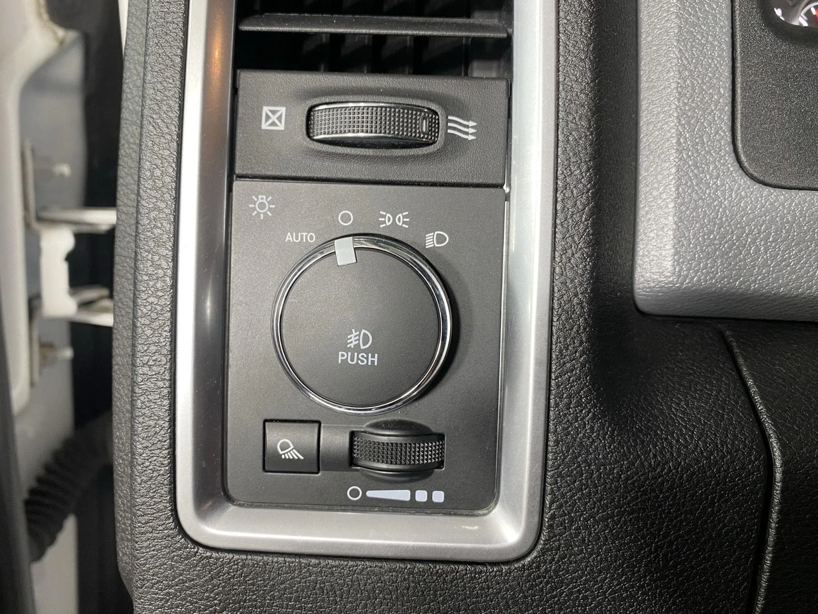 Used 2020 Bright White Clearcoat Ram Warlock image 15