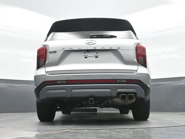 Used 2024 Silver Hyundai SEL image 18