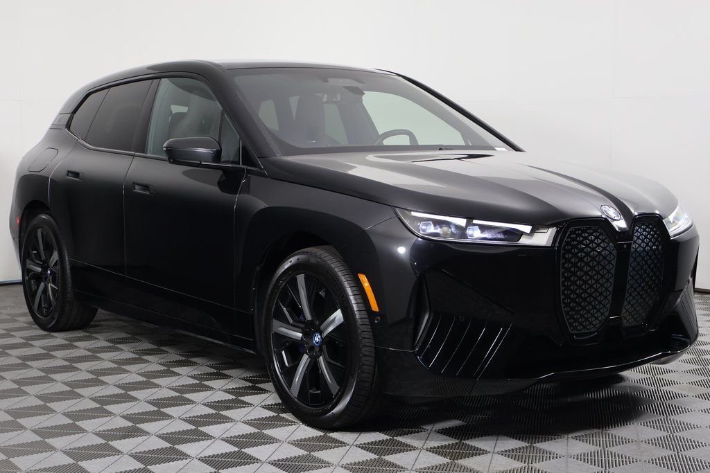Certified Used 2024 Black Sapphire Metallic BMW xDrive50 image 3
