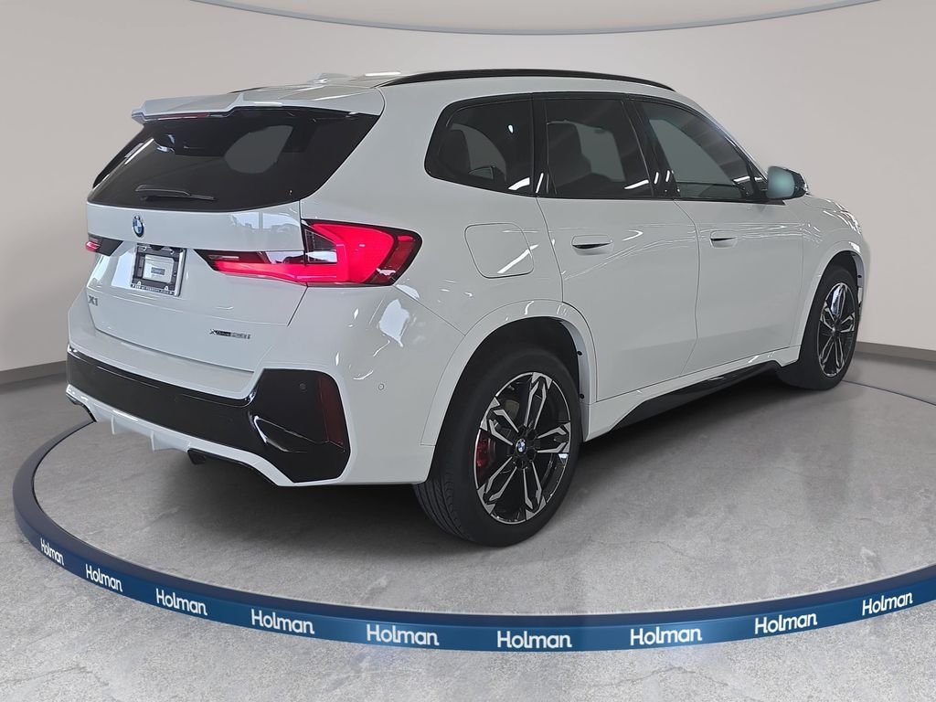 New 2026 Alpine White BMW xDrive28i image 4